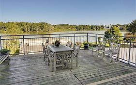 1 Bedroom Gorgeous Apartment In Grasten